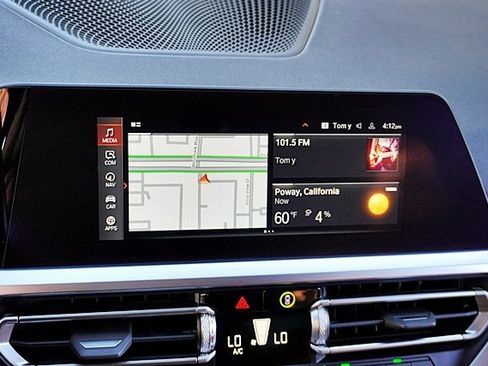 Used 2022 BMW 330i Sedan w/ Driving Assistance Package image 25