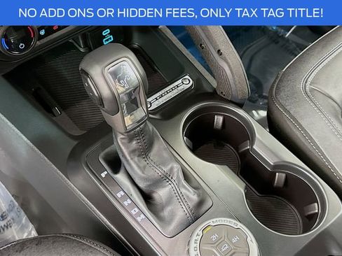 New 2025 Ford Bronco Badlands image 17