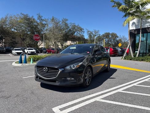 Used 2018 MAZDA MAZDA3 Touring image 11