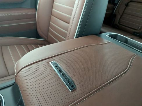 New 2026 GMC Sierra 3500 Denali Ultimate image 25