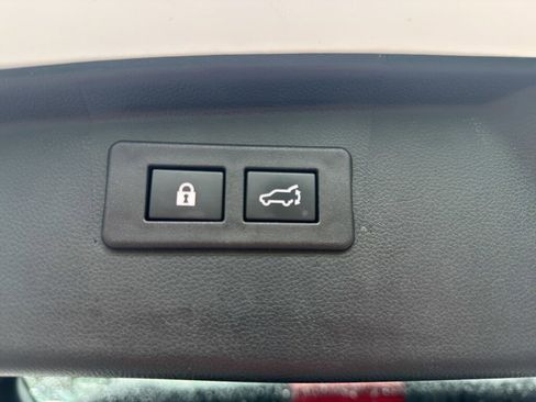 Used 2021 Subaru Outback Premium AWD/4WD image 27