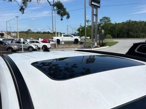 Used 2022 Hyundai Santa Cruz SEL Premium AWD/4WD image 4