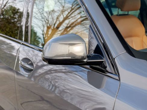 Used 2022 BMW X5 M50i w/ Executive Package image 10