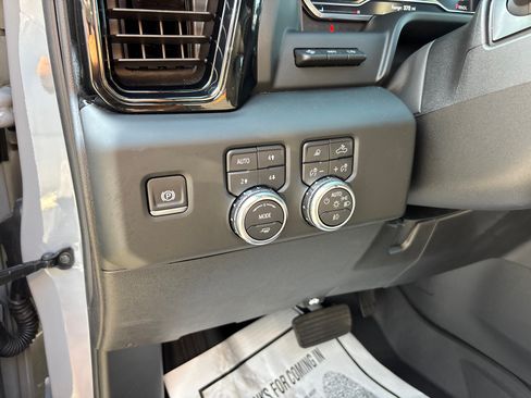 Used 2025 GMC Sierra 2500 AT4 w/ AT4 Premium Plus Package AWD/4WD image 14