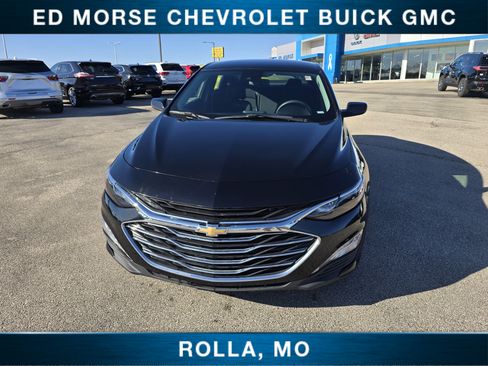 Used 2025 Chevrolet Malibu LT FWD image 8