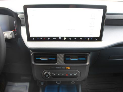 New 2026 Ford Maverick XLT AWD/4WD image 39