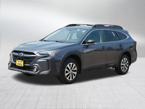 Used 2023 Subaru Outback Premium w/ Popular Package #1 AWD/4WD image 3