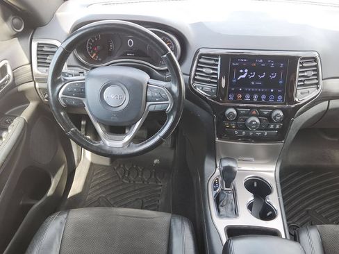 Used 2021 Jeep Grand Cherokee Laredo X AWD/4WD image 26