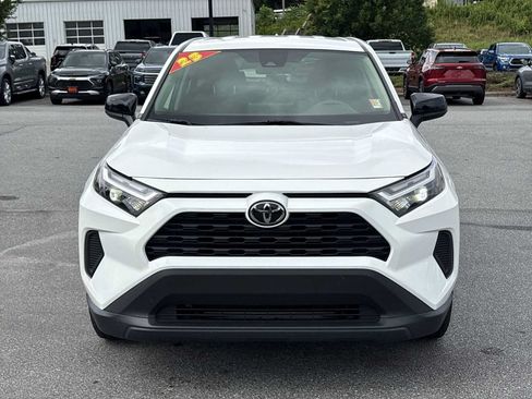 Used 2023 Toyota RAV4 LE AWD/4WD image 3