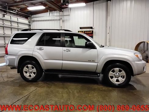 Used 2006 Toyota 4Runner Sport AWD/4WD image 2