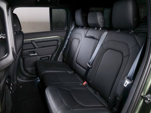 New 2026 Land Rover Defender 110 X-Dynamic SE AWD/4WD image 5