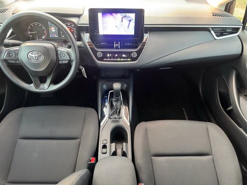 Used 2024 Toyota Corolla LE FWD image 2
