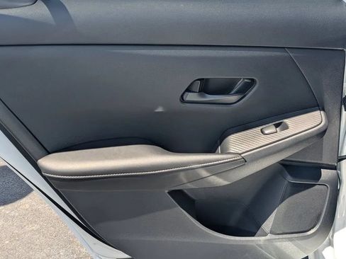 Certified 2025 Nissan Sentra SV w/ Trunk Package FWD image 18