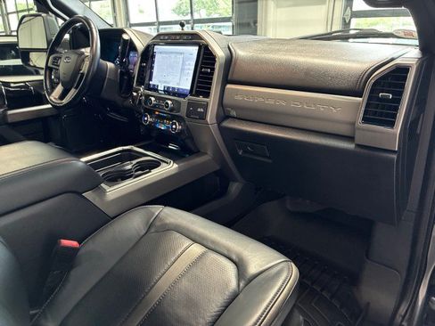 Used 2022 Ford F250 Platinum AWD/4WD image 11