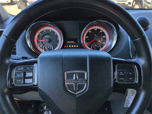 Certified 2019 Dodge Grand Caravan SXT image 27