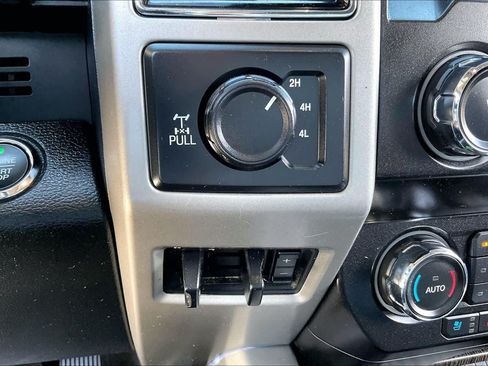 Used 2021 Ford F350 Lariat AWD/4WD image 32