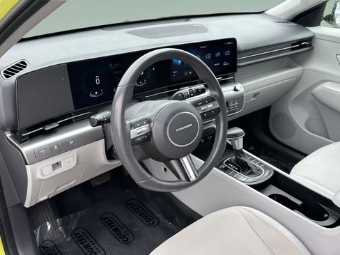 Used 2024 Hyundai Kona SEL image 18