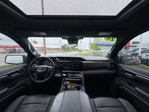 Used 2024 GMC Sierra 1500 AT4X AWD/4WD image 9