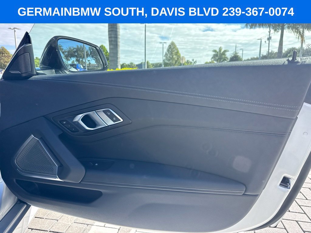 Used 2022 BMW Z4 sDrive30i w/ Premium Package 2 RWD image 14