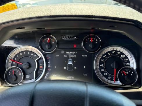 Used 2018 RAM 1500 Big Horn RWD image 21