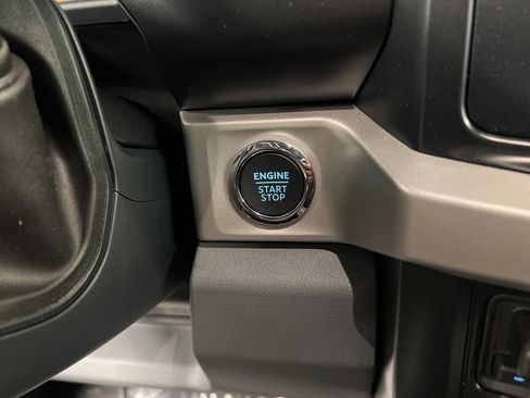 New 2026 Ford F250 XLT w/ XLT Premium Package image 19