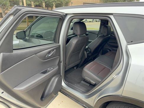 Used 2025 Chevrolet Blazer RS image 9