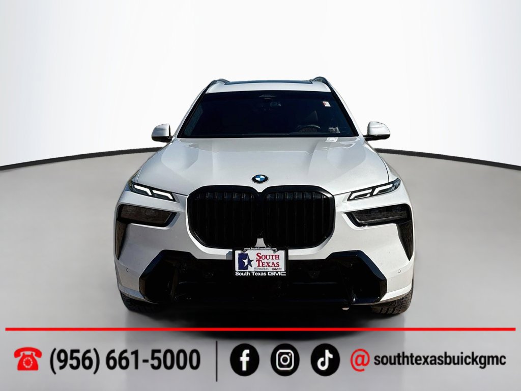 Used 2026 BMW X7 xDrive40i w/ M Sport Package AWD/4WD image 2
