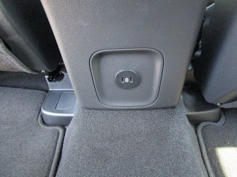 New 2024 Ford Escape SE w/ PHEV Premium Package image 18