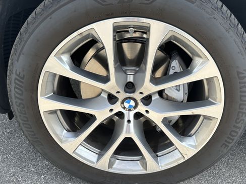 Certified 2025 BMW X5 xDrive40i w/ Climate Comfort Package AWD/4WD image 12