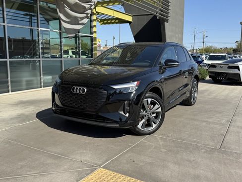 Used 2024 Audi Q4 e-tron Premium Plus w/ Premium Plus image 2