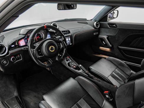 Used 2020 Lotus Evora RWD image 3