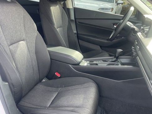 Used 2024 Honda Accord EX image 9