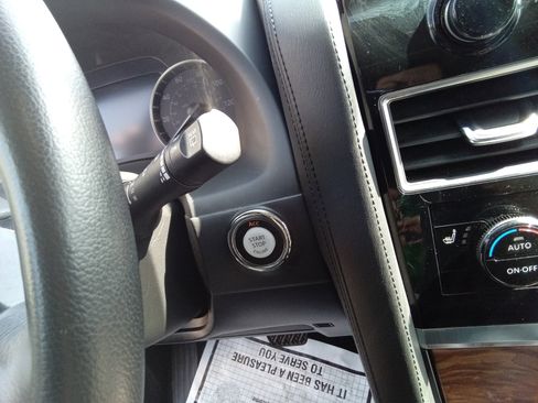 Used 2024 Nissan Armada SL image 23