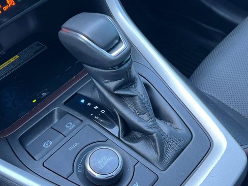 Certified 2021 Toyota RAV4 Limited image 19