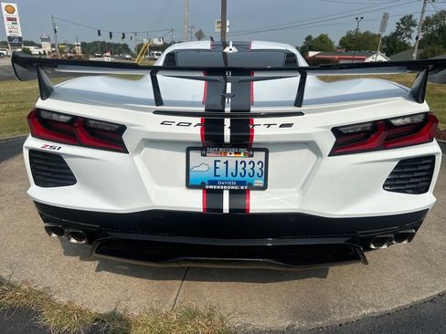 Used 2023 Chevrolet Corvette Stingray Preferred Cpe w/ Z51 Performance Package image 6