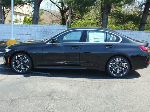 New 2026 BMW 330i xDrive Sedan w/ Premium Package AWD/4WD image 5
