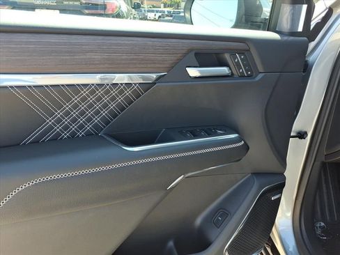 New 2026 GMC Acadia Denali w/ Super Cruise Package image 12