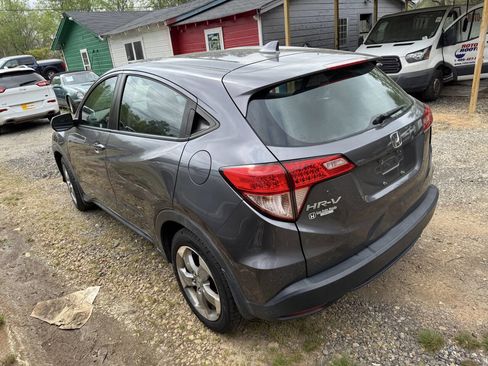 Used 2017 Honda HR-V LX image 13