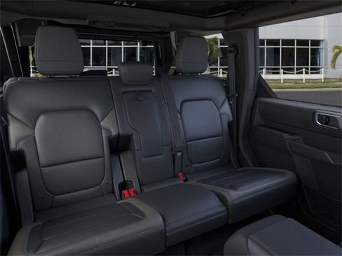 New 2025 Ford Bronco Outer Banks image 11