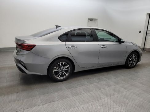 Used 2022 Kia Forte LXS FWD image 10