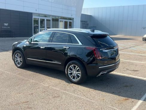 Certified 2023 Cadillac XT5 Premium Luxury w/ Technology Package AWD/4WD image 2