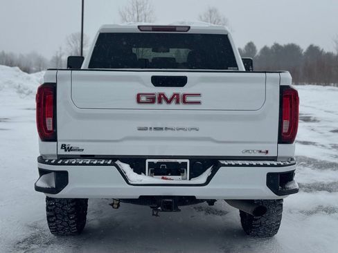 Used 2022 GMC Sierra 2500 AT4 image 5
