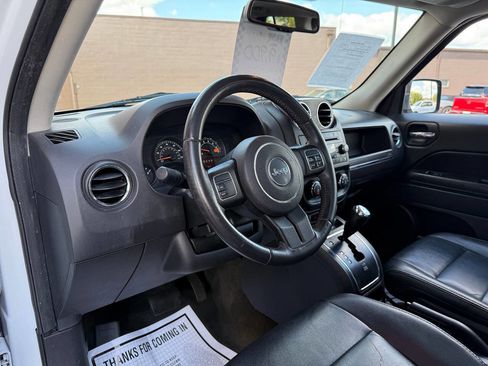 Used 2016 Jeep Patriot High Altitude image 11