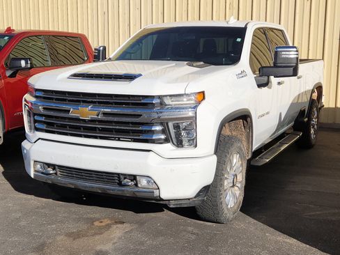 Used 2022 Chevrolet Silverado 2500 High Country image 1