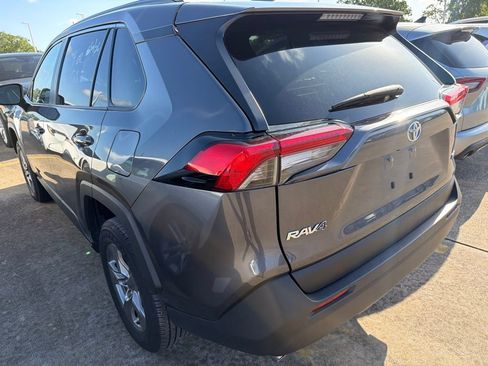 Used 2025 Toyota RAV4 XLE FWD image 4