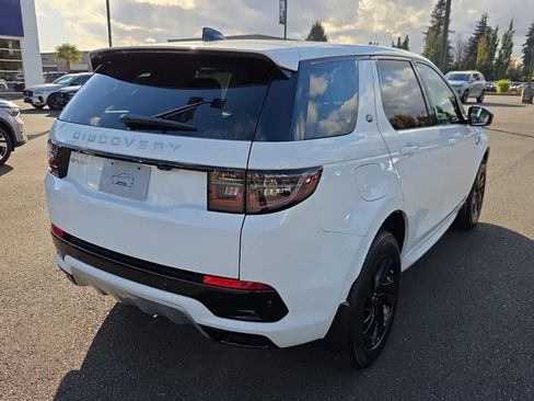 New 2025 Land Rover Discovery Sport S image 7