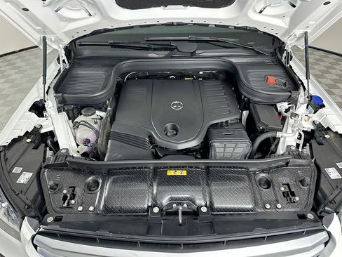 New 2026 Mercedes-Benz GLS 450 4MATIC image 32