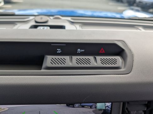 New 2025 Ford Bronco Big Bend image 28