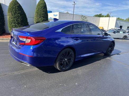 Used 2019 Honda Accord Sport image 6