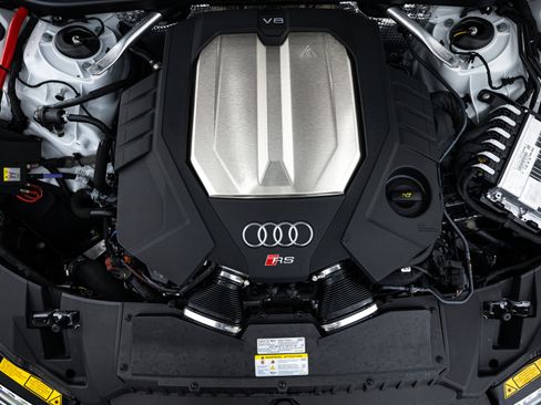 New 2025 Audi RS 7 Performance image 24